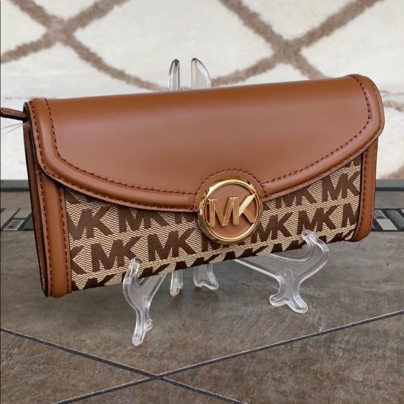 MICHAEL KORS FULTON LG FLP CONTINENTAL WALLET - Picture 8 of 16